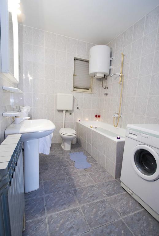 Apartment Pcelica Maja Podstrana Phòng bức ảnh