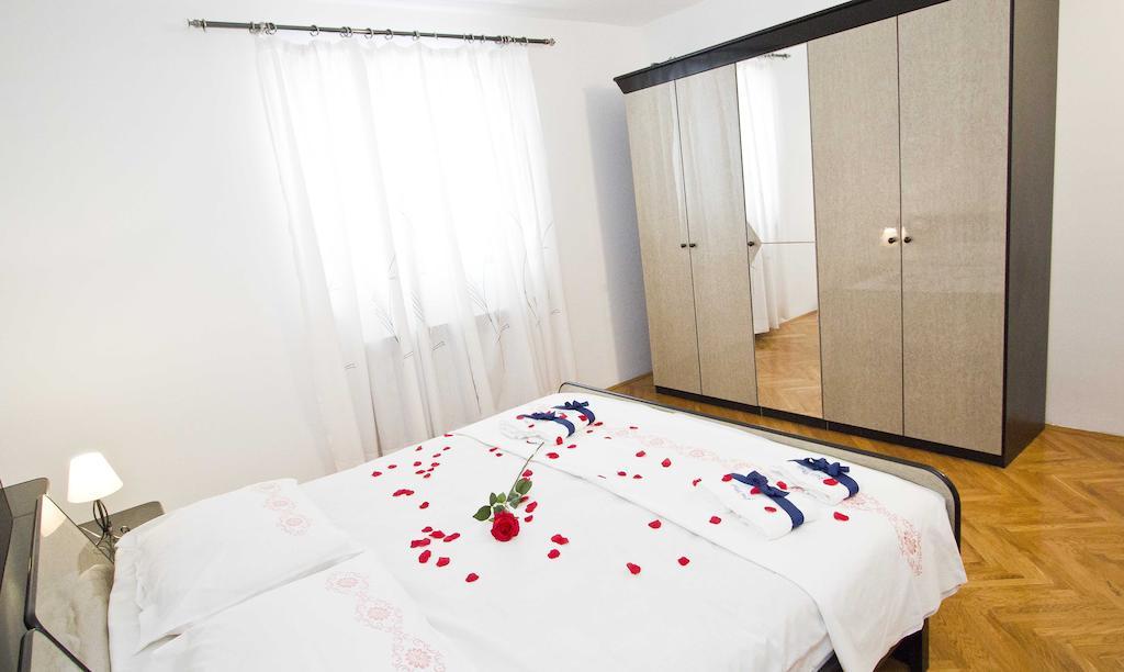 Apartment Pcelica Maja Podstrana Phòng bức ảnh